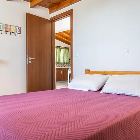 펜션 Nenes House Koróni